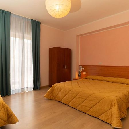 Hotel Gambrinus Abbadia San Salvator Luaran gambar