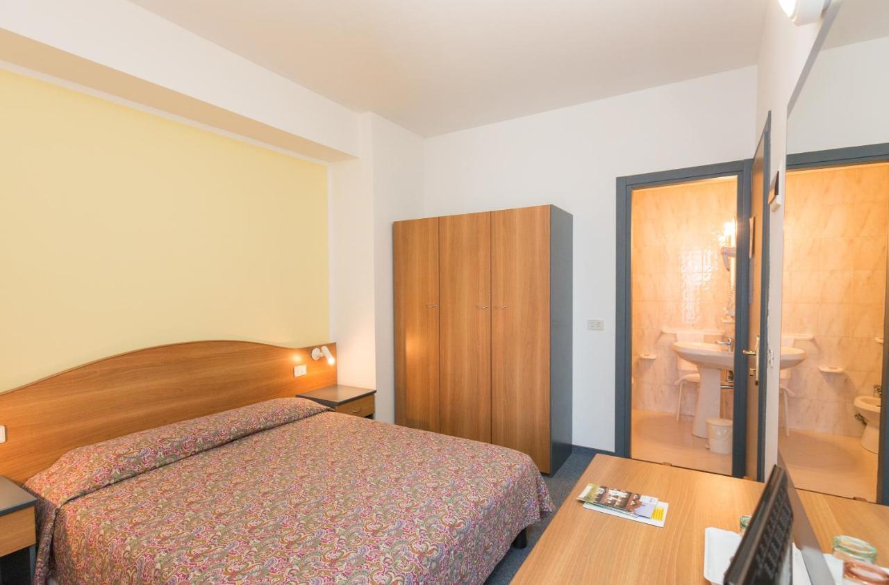 Hotel Gambrinus Abbadia San Salvator Luaran gambar