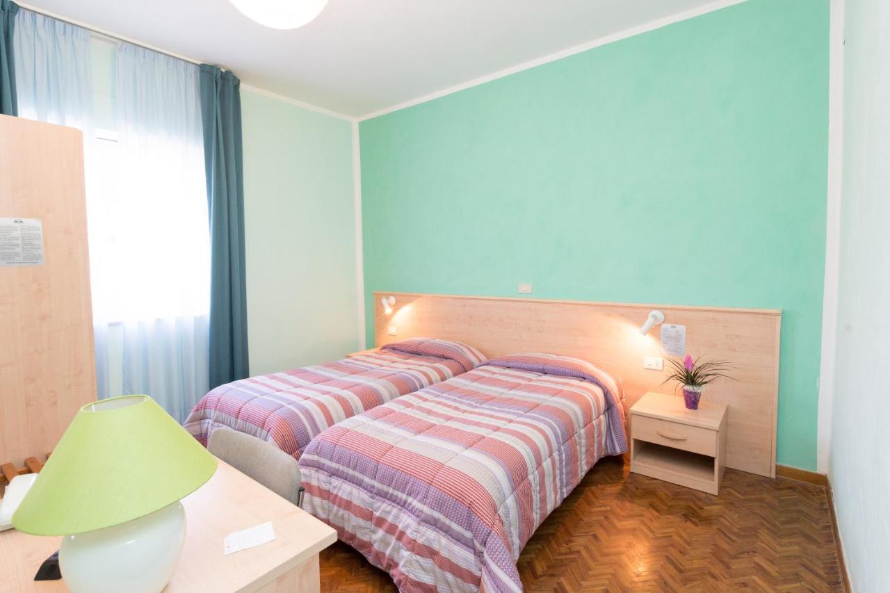 Hotel Gambrinus Abbadia San Salvator Luaran gambar