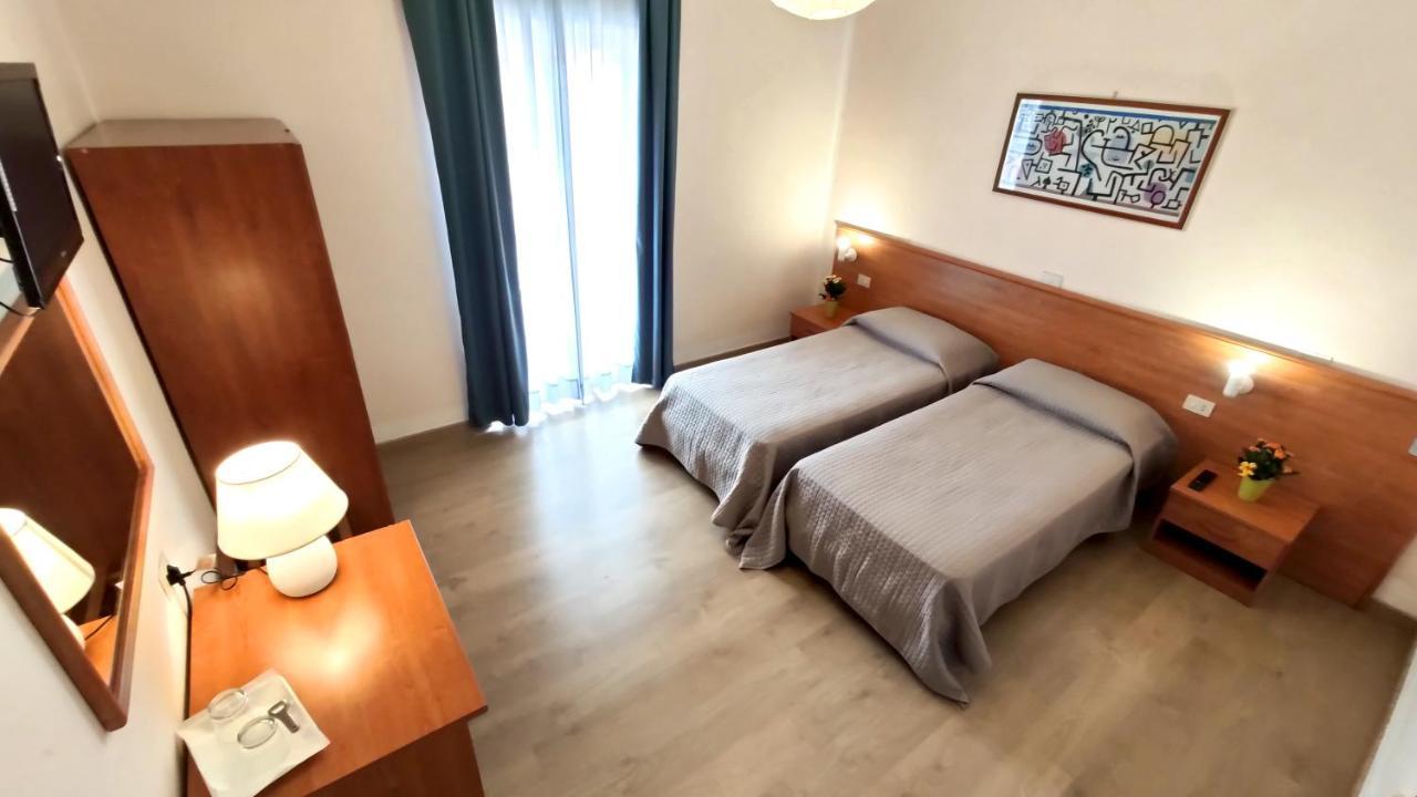 Hotel Gambrinus Abbadia San Salvator Luaran gambar