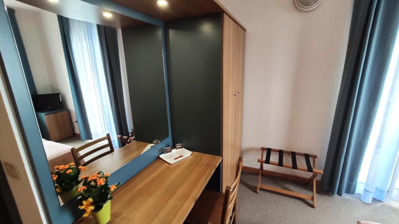 Hotel Gambrinus Abbadia San Salvator Luaran gambar