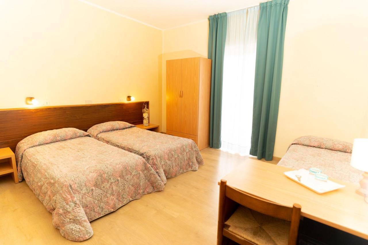 Hotel Gambrinus Abbadia San Salvator Luaran gambar