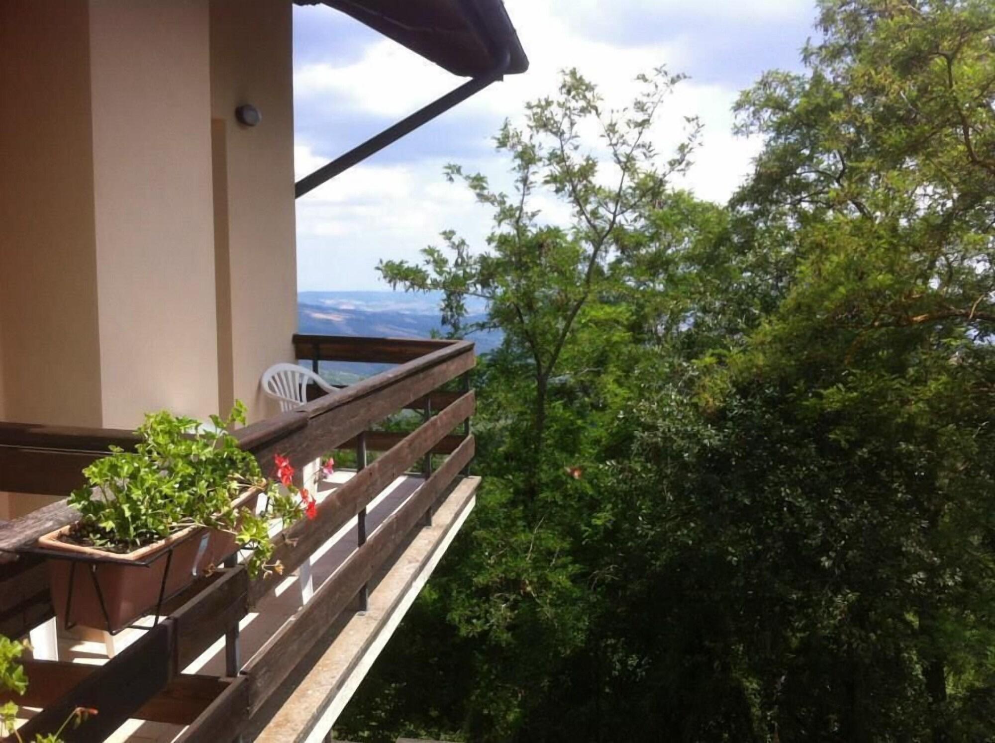 Hotel Gambrinus Abbadia San Salvator Luaran gambar