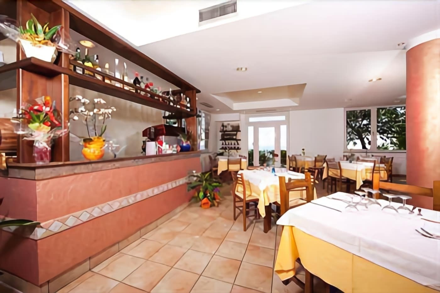 Hotel Gambrinus Abbadia San Salvator Luaran gambar