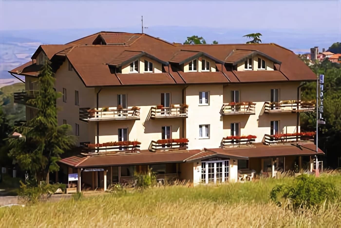 Hotel Gambrinus Abbadia San Salvator Luaran gambar