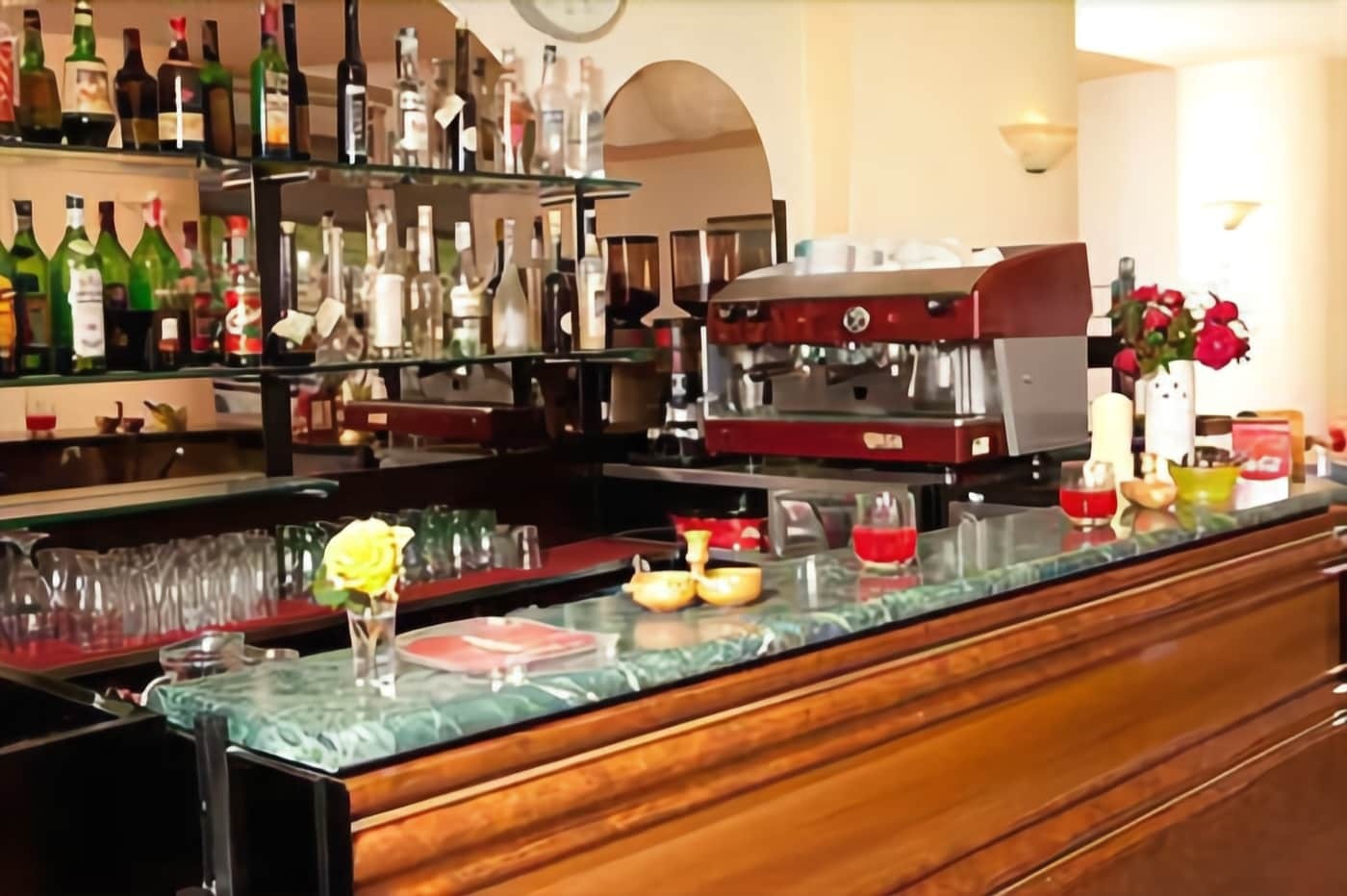 Hotel Gambrinus Abbadia San Salvator Luaran gambar